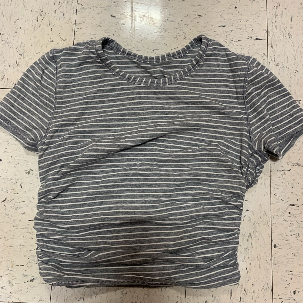 Lulu Lemon 🍋 cropped striped tee